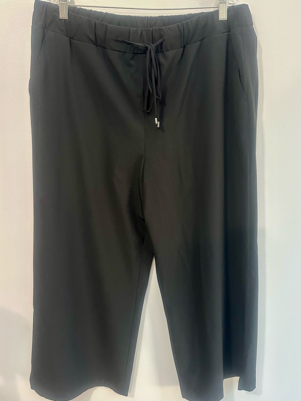 a new day Black Wide-Leg Cropped Pants with Drawstring Waist size XXL